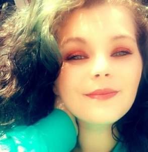 Meet your Posher, Nikki